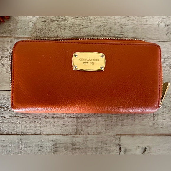 VGUC Michael Kors Crossbody Shoulder Handbag & Wallet - Picture 6 of 10